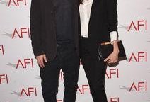 娱乐圈向来是吃瓜的地方吗,全民“吃瓜”的欢乐盛宴